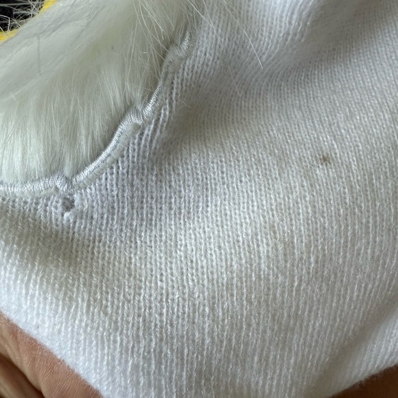 Harry Potter Griffindor Hedwig White Owl Plush Winter Hat with Ear Flaps OS - Picture 6 of 8